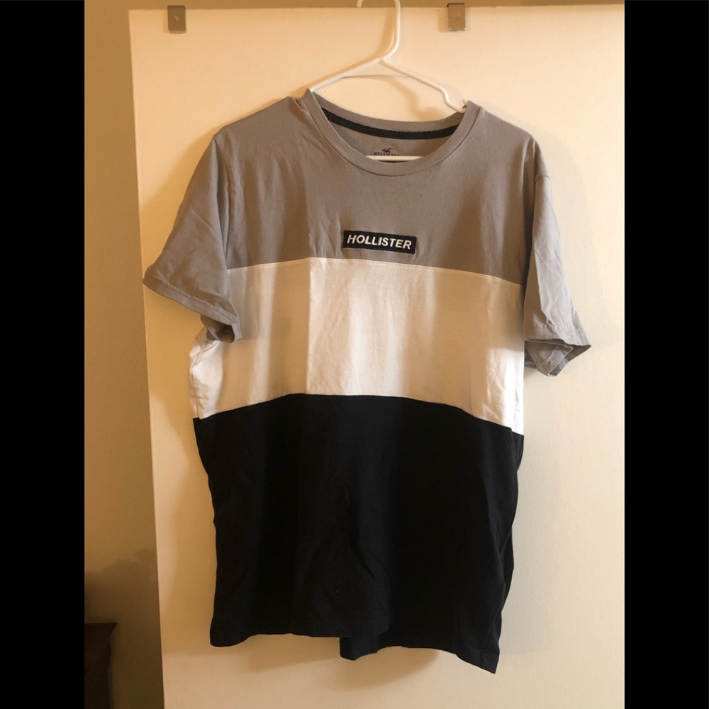 Men’s Hollister Tshirt